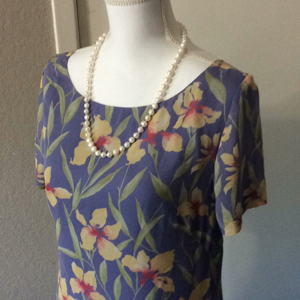 Beautiful 100% pure silk below knee length dress.